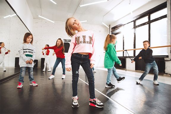 Kreativer Kindertanz